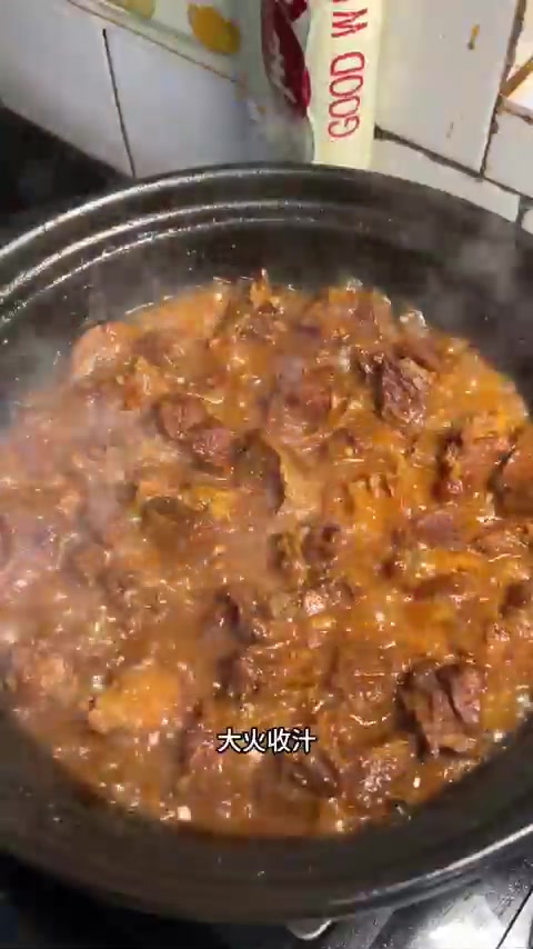 外面太冷了，来一锅红烧牛肉吧