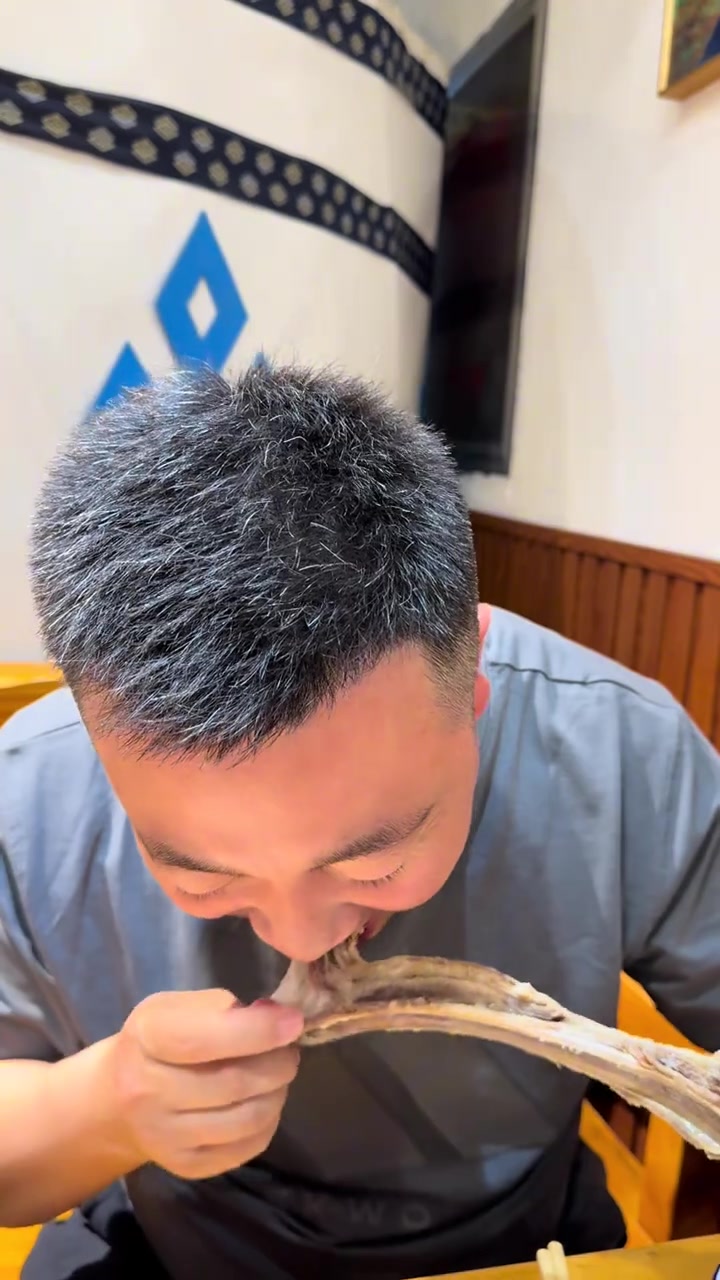 风干羊肉搭配肚包肉,新疆