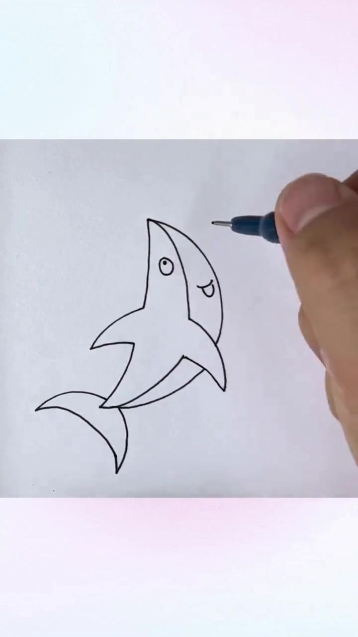 教你画简单可爱的鲨鱼简笔画