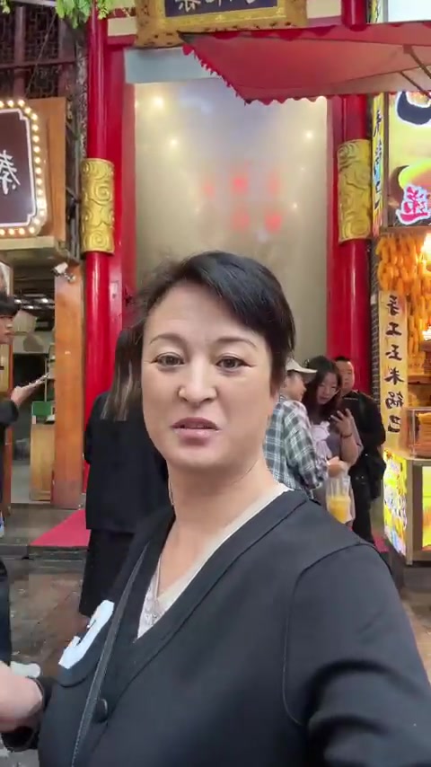 西安回民街清真小吃，闭眼选都不错！你们吃啥？
