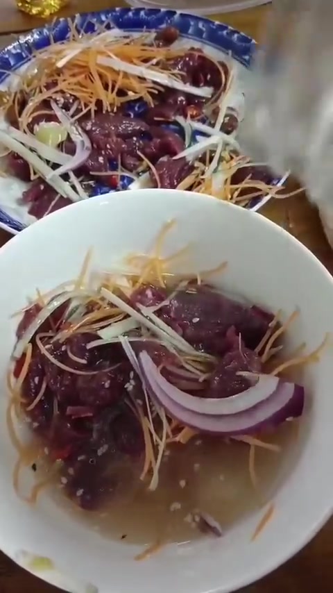 广西特色横县鱼生你们吃,龙胜鱼生你们吃,来尝尝我的牛生!