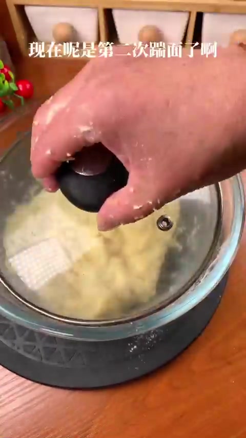 如何炸出又酥又软的家庭版油条