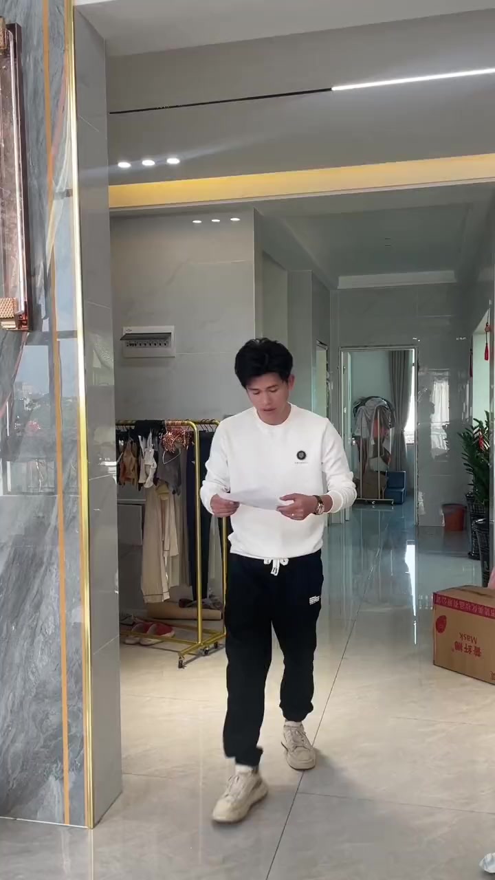 快要结婚了，我和老公定酒席的菜单，电城这里都是以海鲜为主，海鲜的价格也不稳定，按照当天海鲜