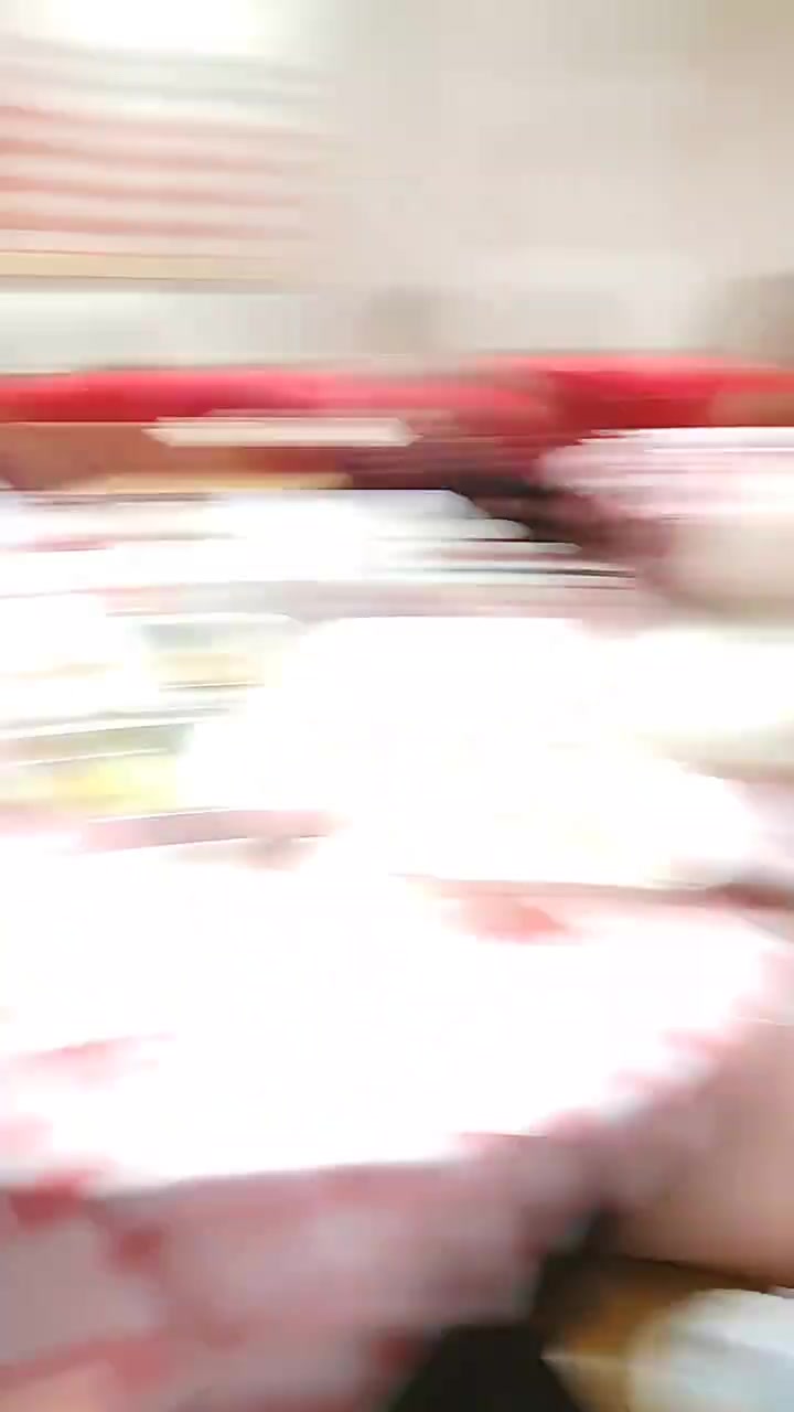 祝我家小公主两岁生日快乐，外婆爱你哟