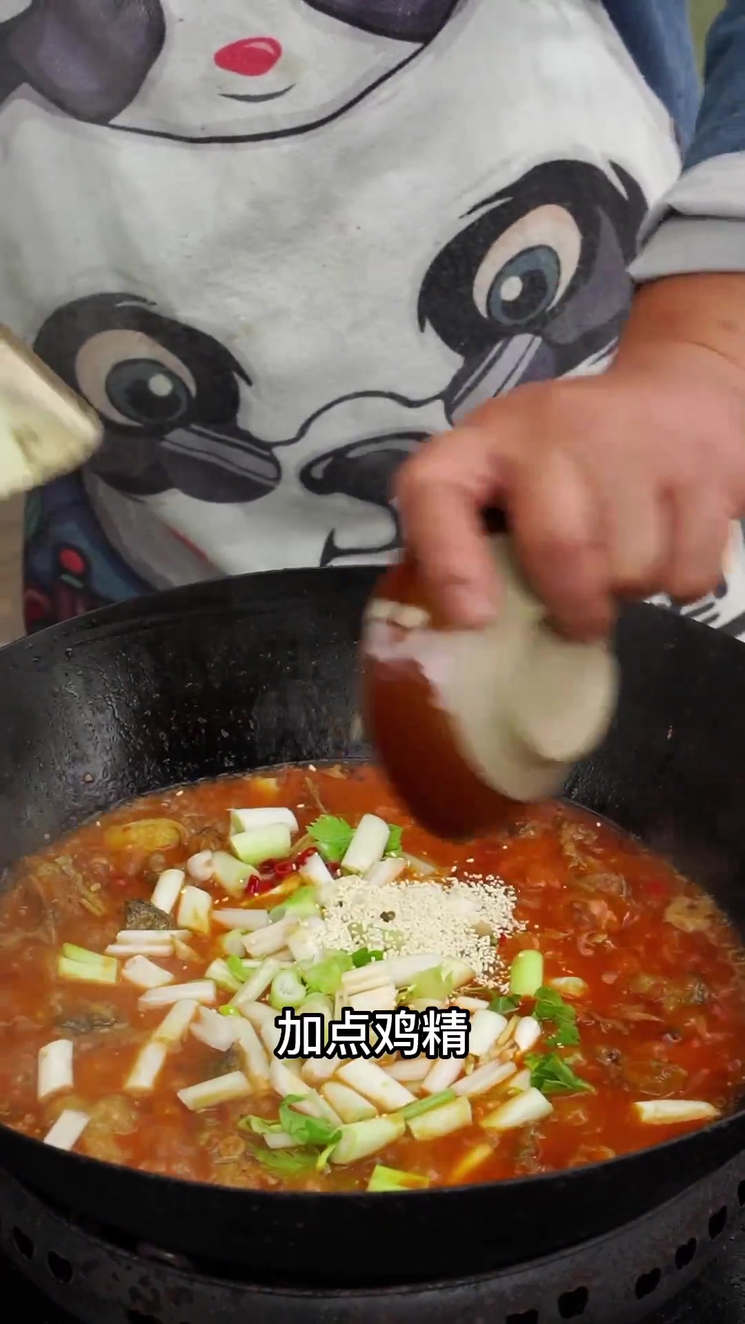 鲢鱼怎么做好吃？曹队长的做法简单美味下饭