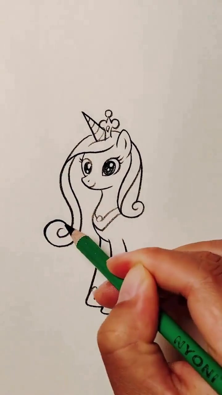 音韵公主碧琪简笔画 画可爱小马宝莉角色