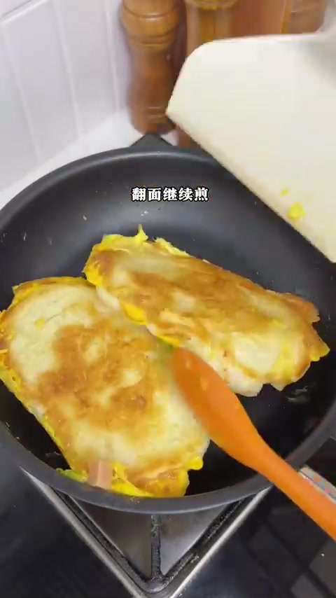3岁宝宝早餐：免揉鸡蛋发面饼配杂粮粥，简单好吃