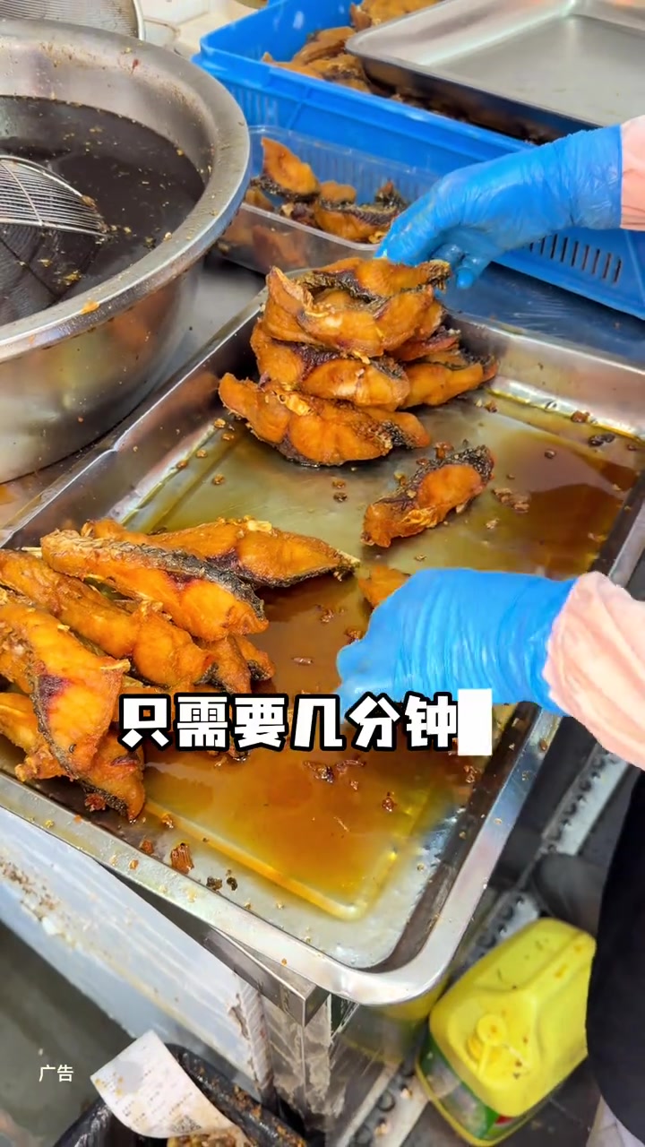 跟着苏州老阿姨逛菜场，15元一盒现炸糖醋爆鱼尝鲜