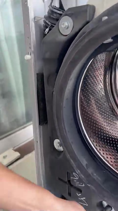 小天鹅洗烘一体滚筒洗衣机全拆清洗教程
