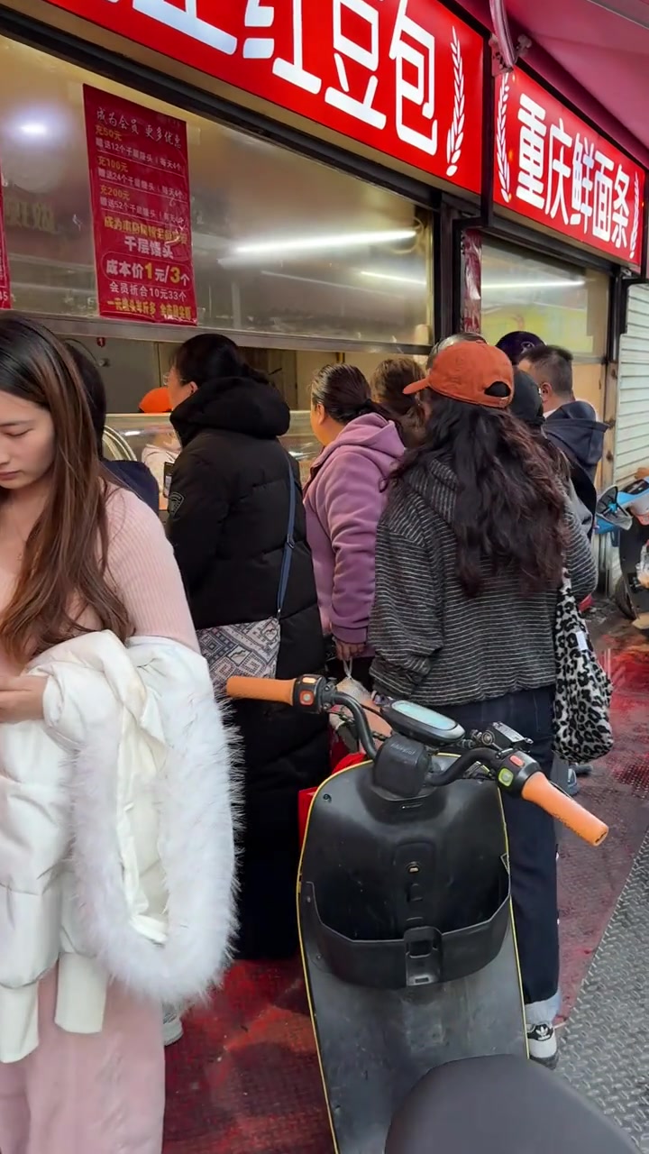 只有这样的馒头店才是顾客真心喜欢的，山东老面馒头