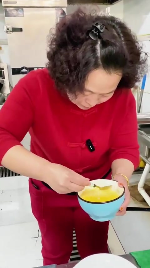简单美味农家鸡蛋羹，做法好吃！大人小孩都爱，感谢支持