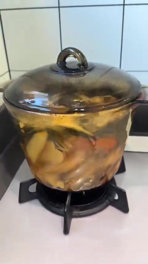雪梨红萝卜菜干汤