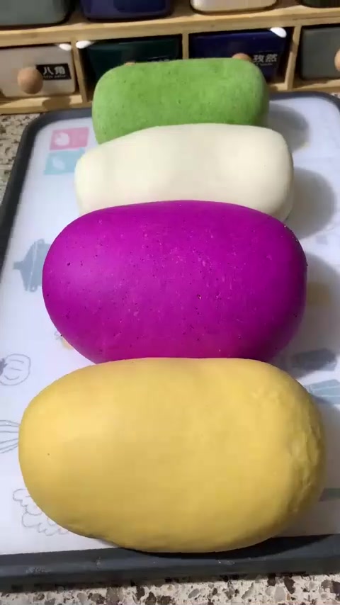 彩色饺子皮花样面食