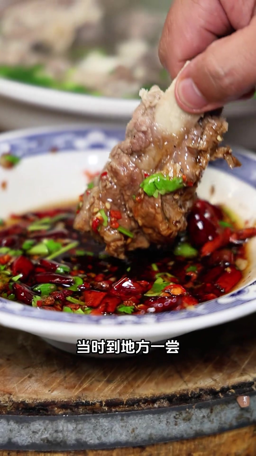 手抓牛排 按照我这个法做，牛排肉质鲜嫩汁水饱满，味道强的很！#手抓牛排 #好食材好味道 #