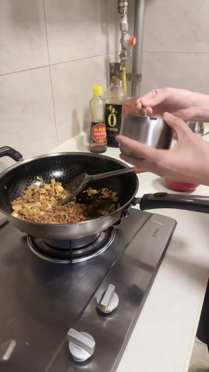 周末陪娃，做羊肉小揪面，满是烟火幸福