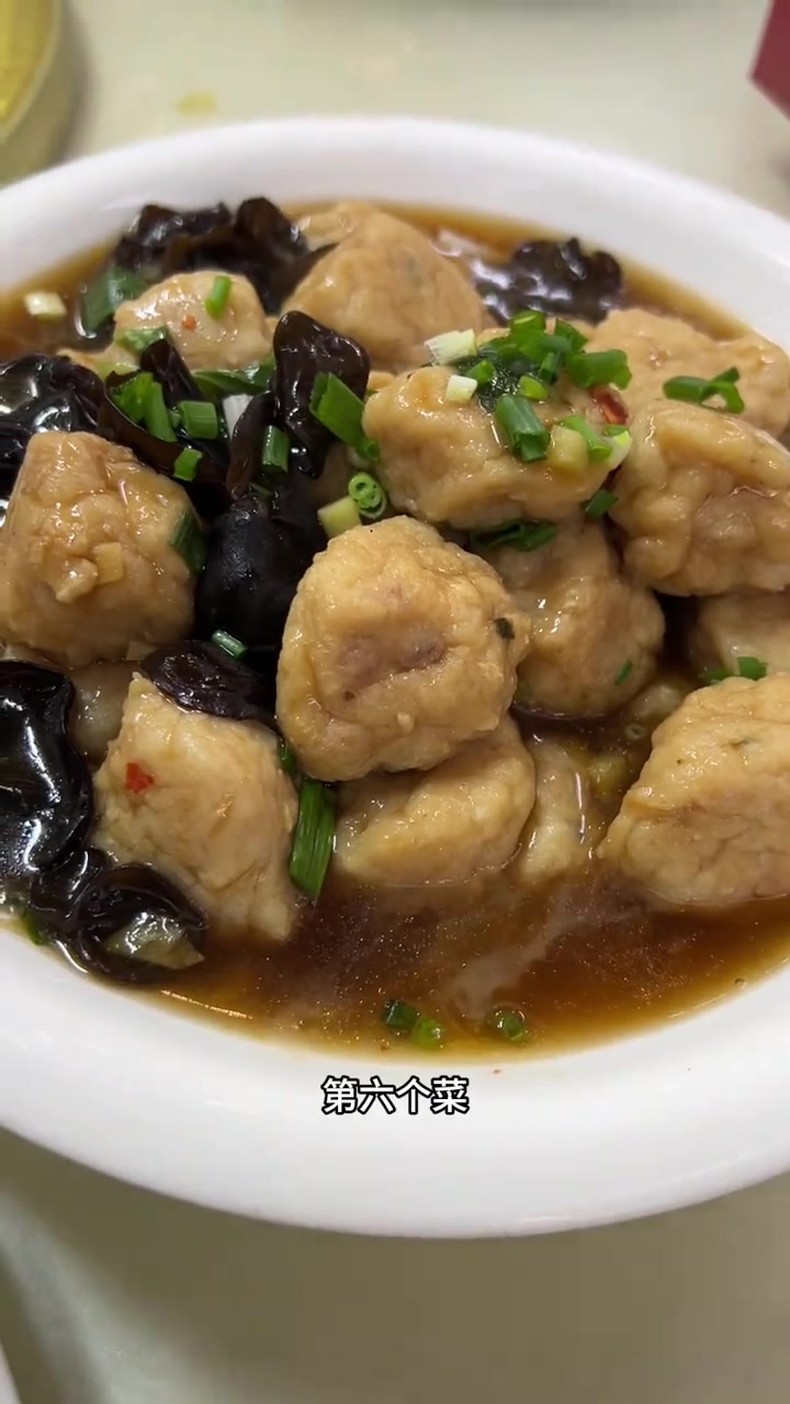 湖北农村酒席菜品丰富尽显农家风味