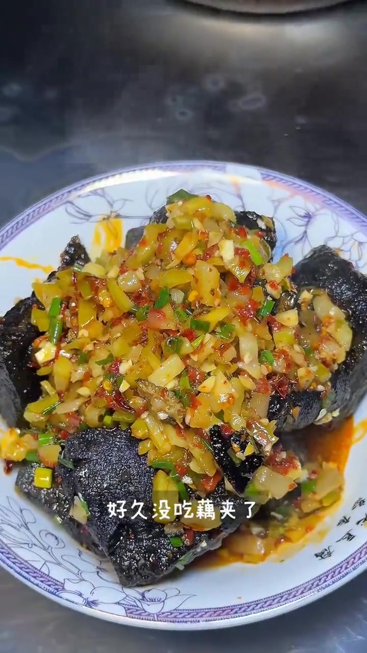 居然有夜宵店菜品多到挑花眼，随便点都好吃