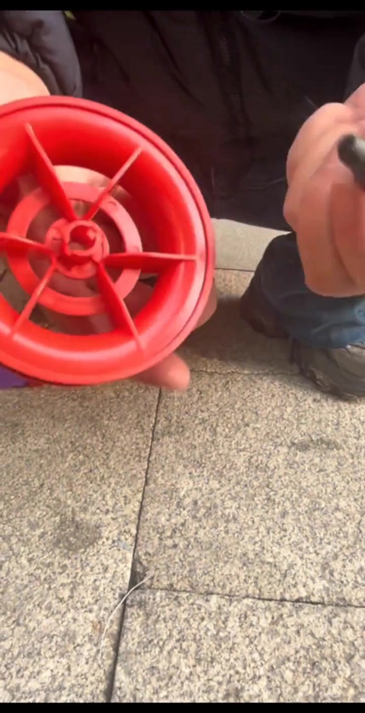 风筝线轮不会绑？很简单，看操作