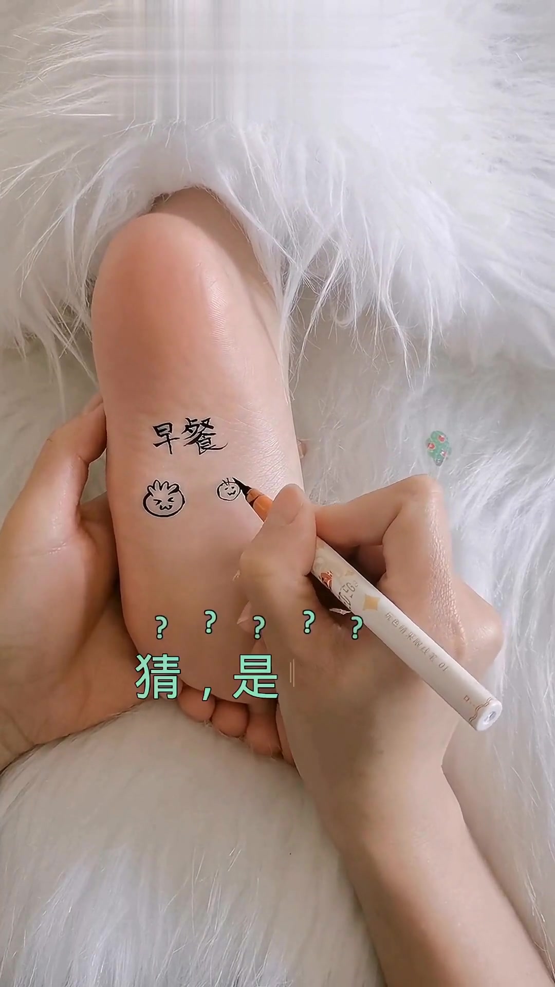 这早餐肯定很好吃，儿童简笔画也能一起画起来呀