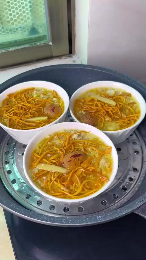秋冬天喝虫草花山药肉饼汤，做法简单汤鲜味美，连喝7天不腻