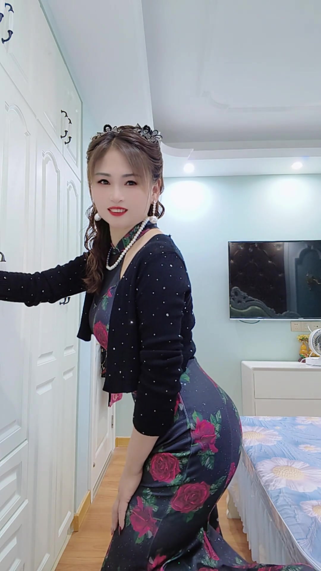 几十块钱的玫瑰花旗袍鱼尾裙，视频效果出乎意料好