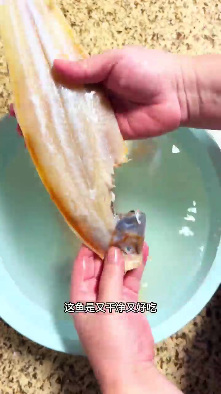 海鱼卷饼制作教程煎制鲜美干制海鱼