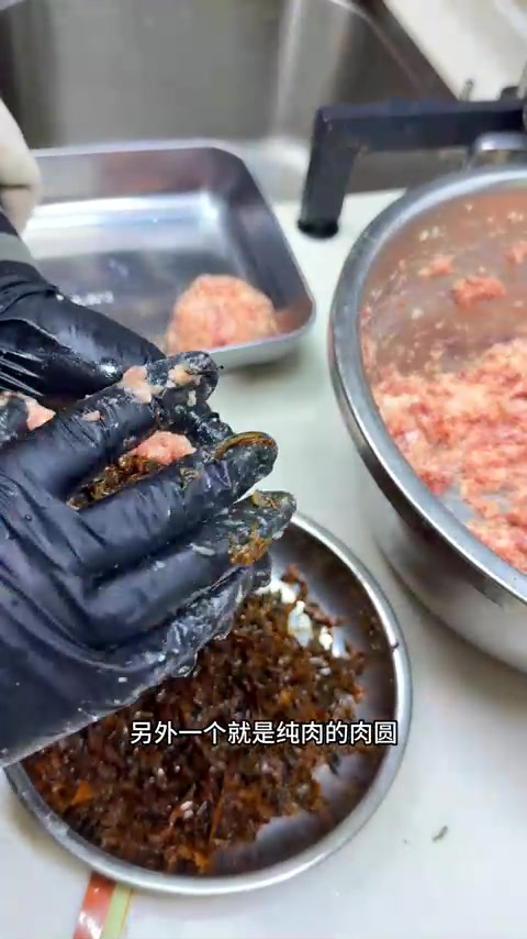 江南名菜红烧狮子头（或者叫红烧肉圆），它们有区别吗