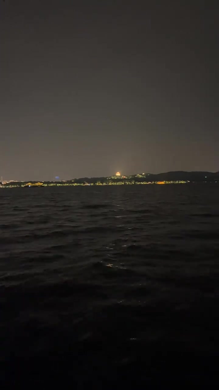 美丽的杭州西湖夜景