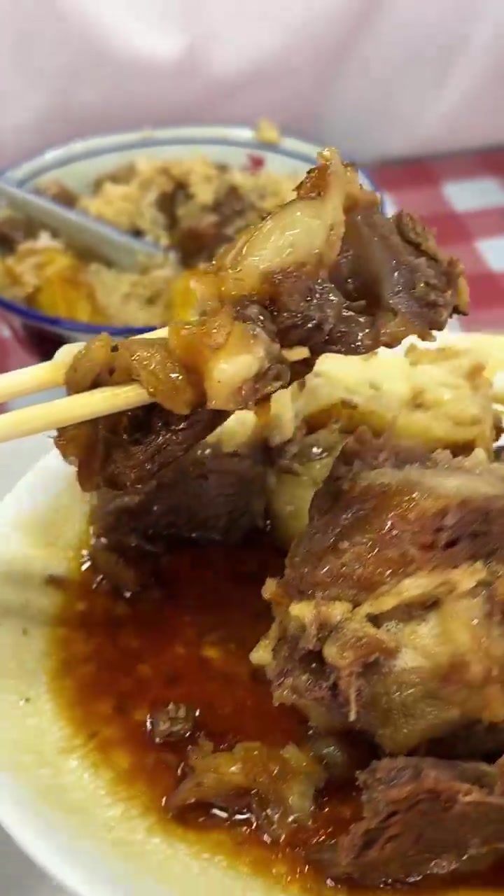 这个大块牛肉饭我是想吃好久了