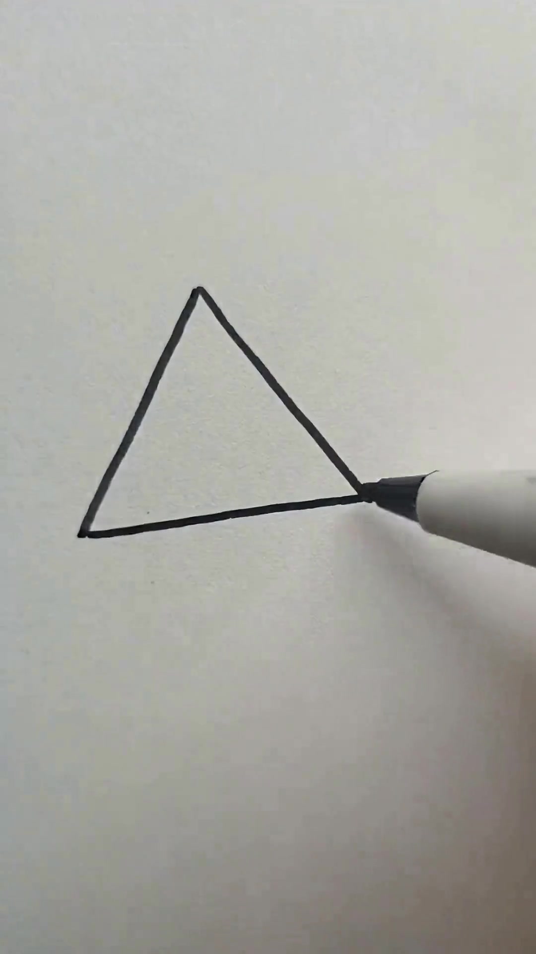 画立体三角形的实用简笔画，新手也能轻松学会