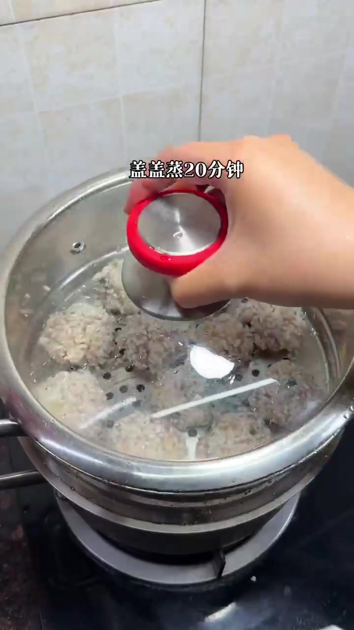 教你做超软糯鲜香的家常糯米蒸丸子