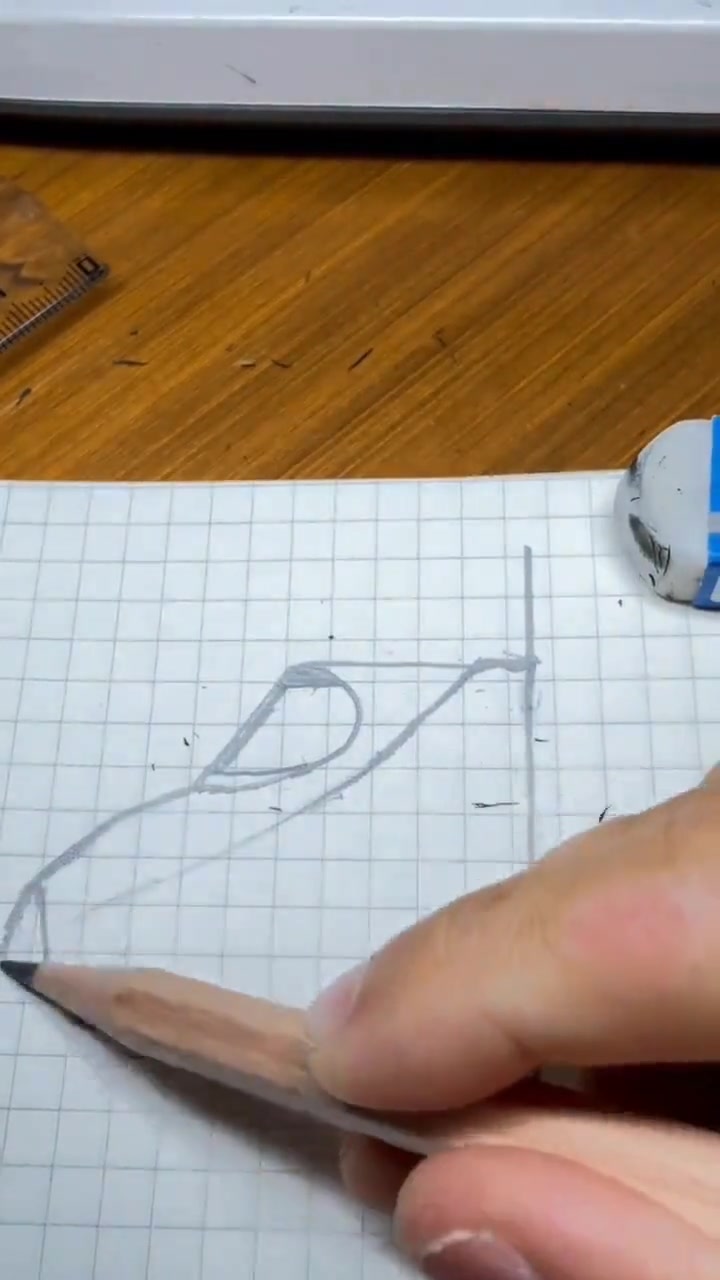 自己动手画可爱的和谐号带鱼高铁绘画