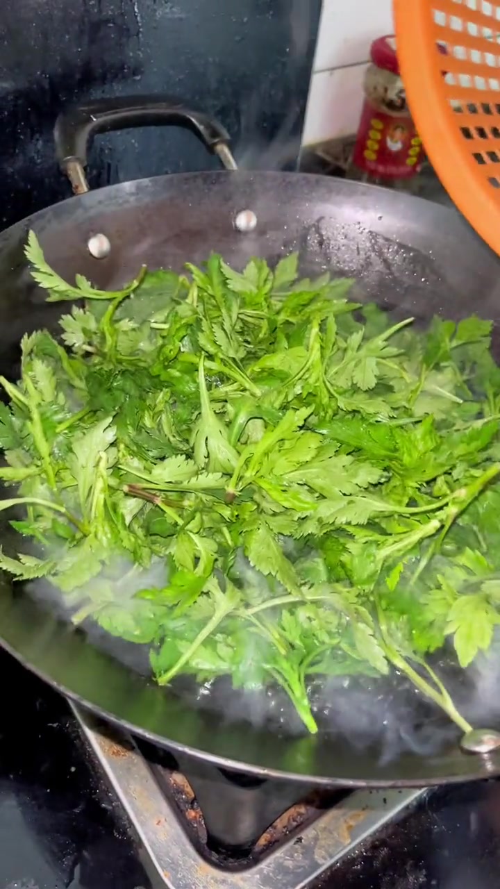 又到品尝菊花脑的季节