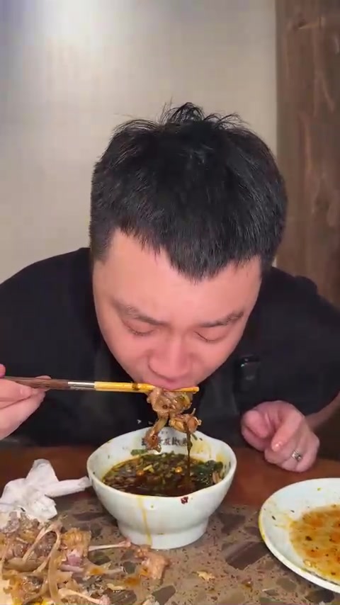 吃了这个麻椒鱼火锅，才知道什么是真正的麻辣鲜香