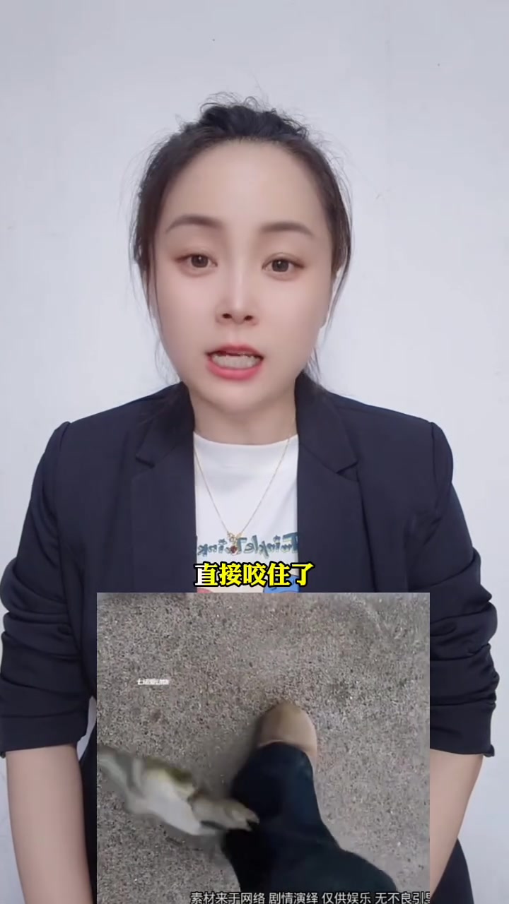 放生甲鱼后半年专程回来报恩。#快嘴唠唠片
