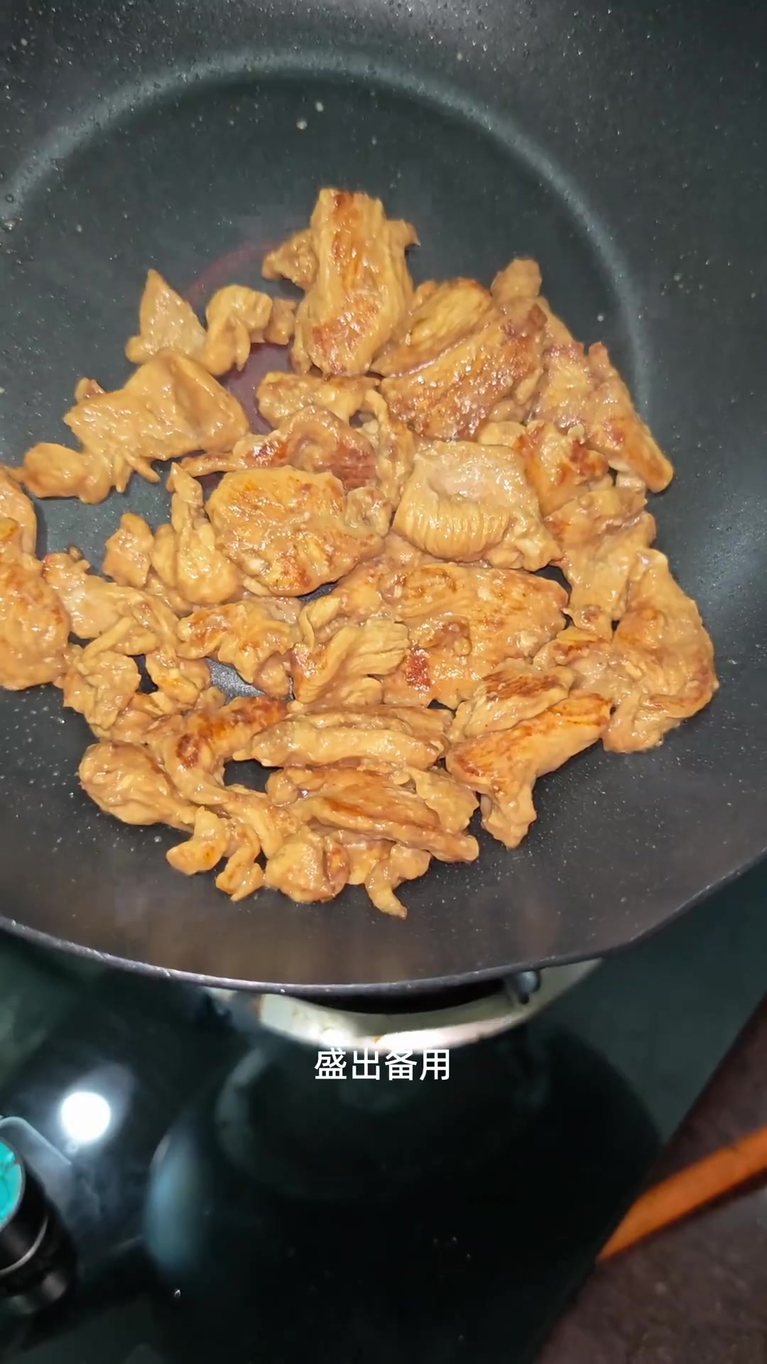 紫甘蓝炒鸡胸肉，保姆级减脂餐做法