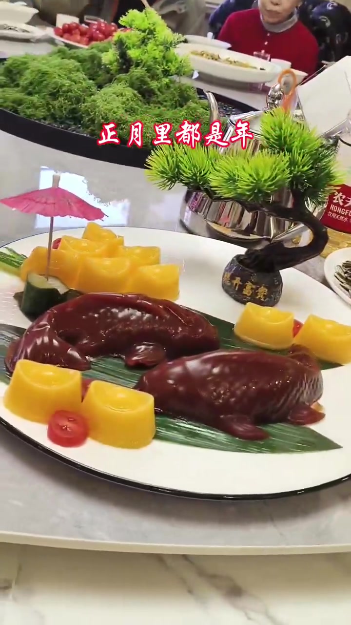 正月家庭聚餐丰盛美食菜品展示