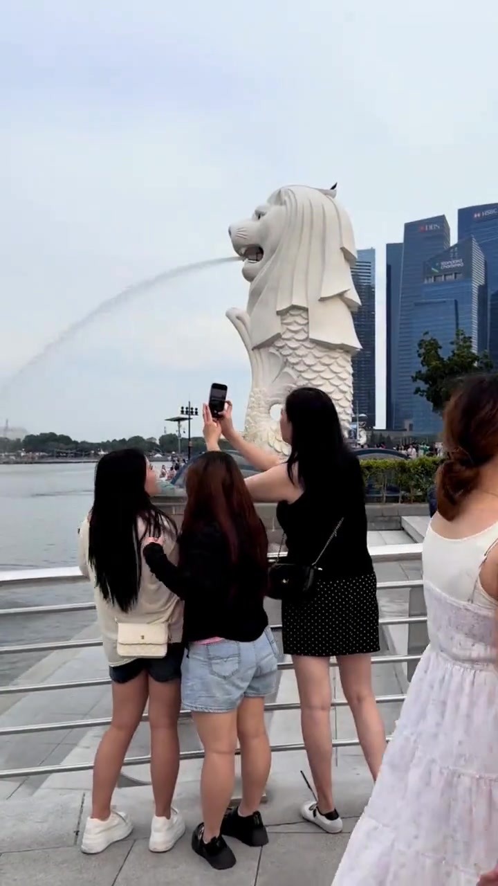 新加坡旅行必看的标志性景点鱼尾狮
