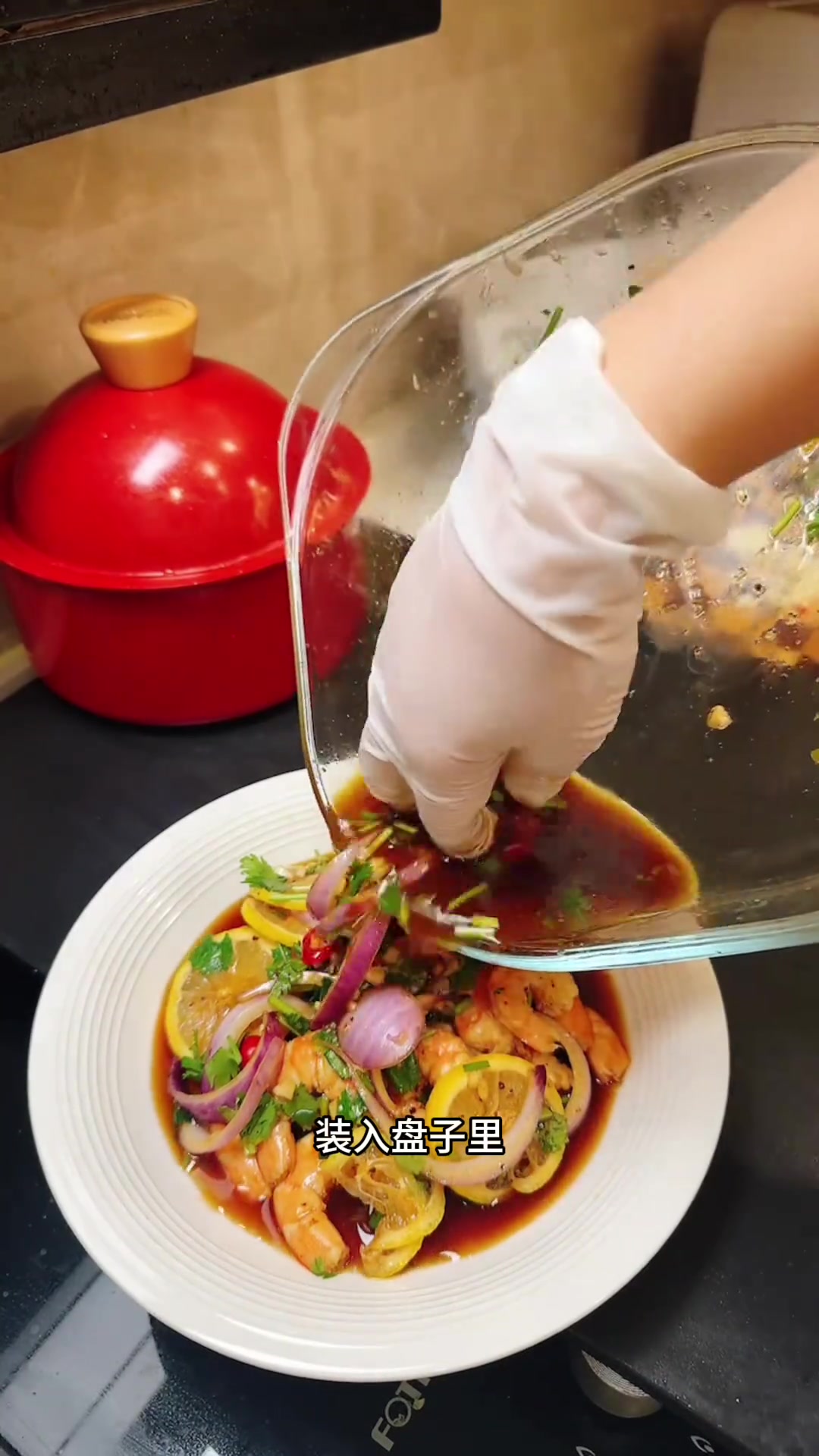 今天高中生的夜宵：酸辣柠檬虾，藜麦鸡排 清爽开胃的柠檬虾，高脂低蛋白的藜麦鸡排适合熬夜归来