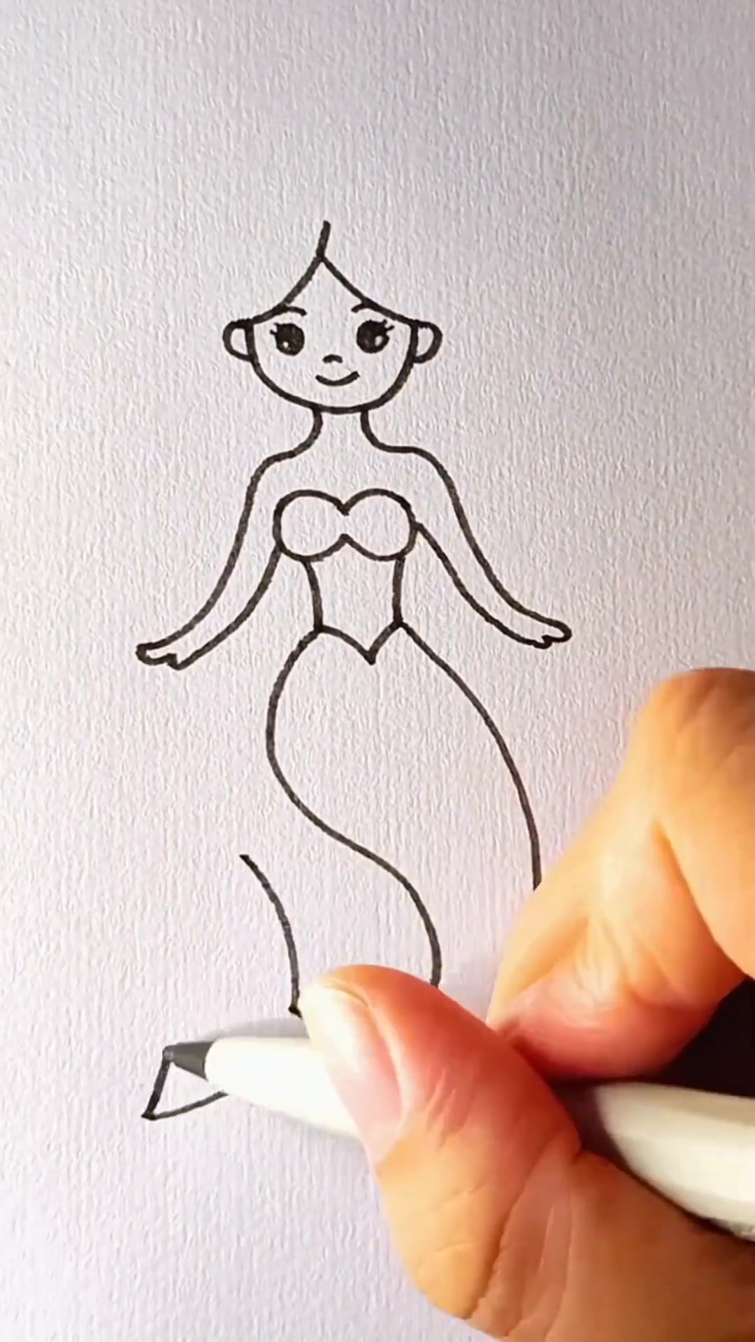 教孩子画美人鱼的简单育儿简笔画