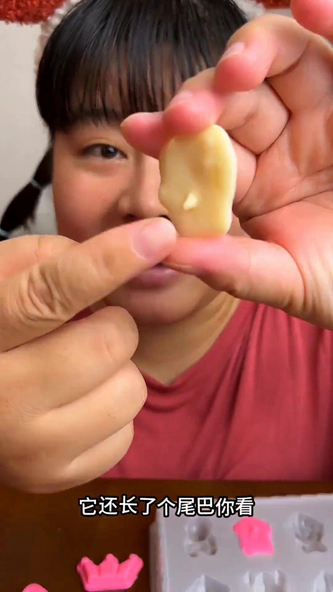 教你做小企鹅超人的巧克力手工DIY