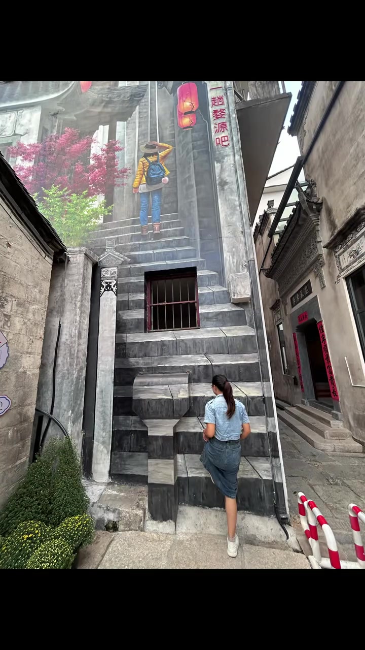 江西婺源弦高古镇，徽派建筑风格，别有风味