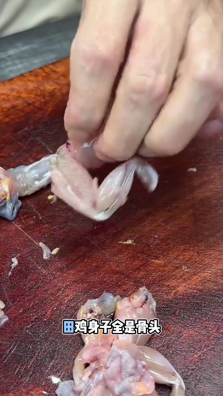 田鸡最好吃做法，舌尖上的湘味秘诀长沙