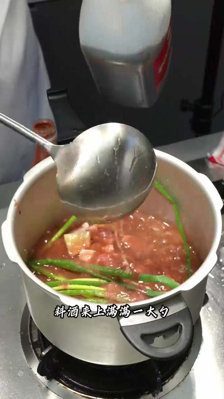 下饭神器虾子肉，做法简单跟我学连吃三碗米饭
