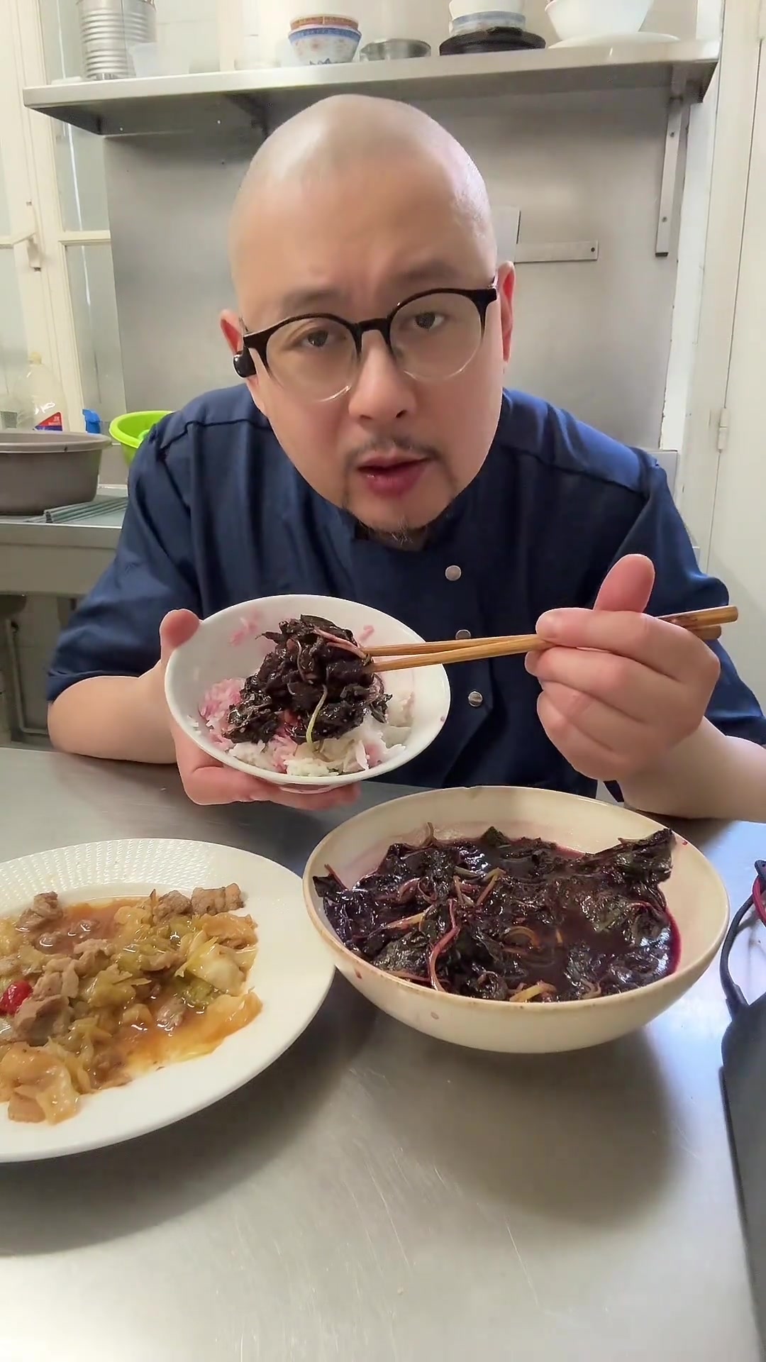 今天吃上了高级的米苋菜，蒜蓉炒特别下饭
