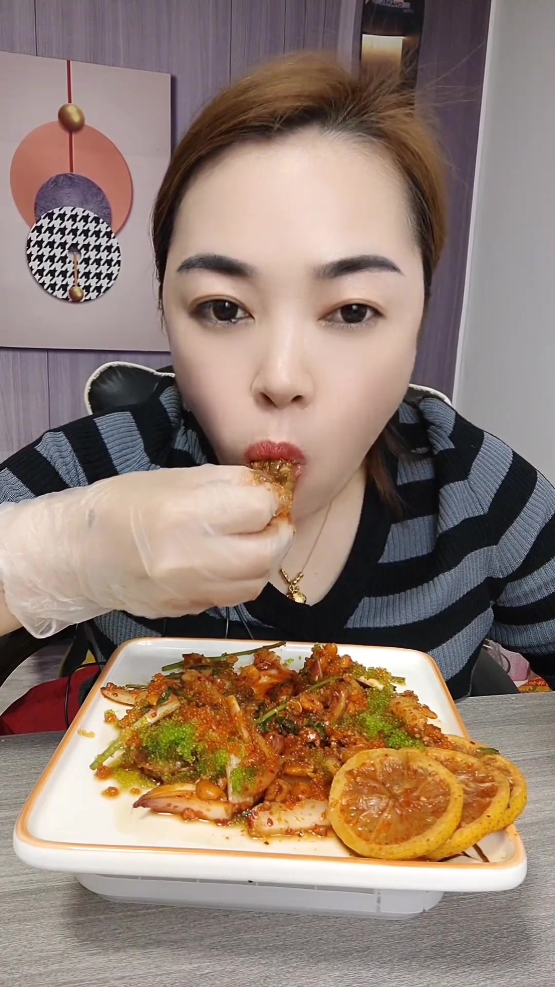 嘎嘣脆酱，酱鱼籽拌虾仁，美味分享