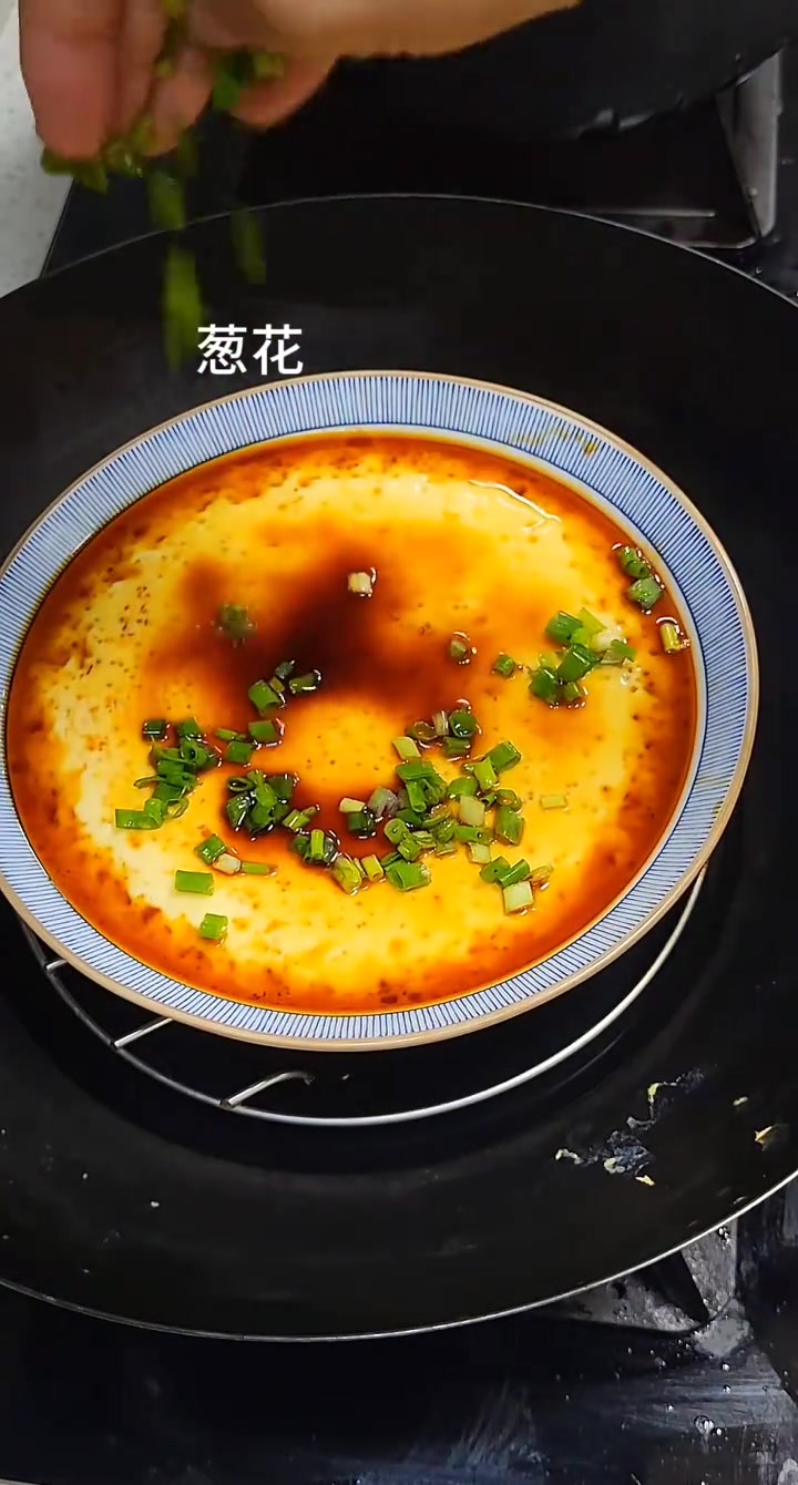 开水蒸鸡蛋羹，简单又好吃的做法