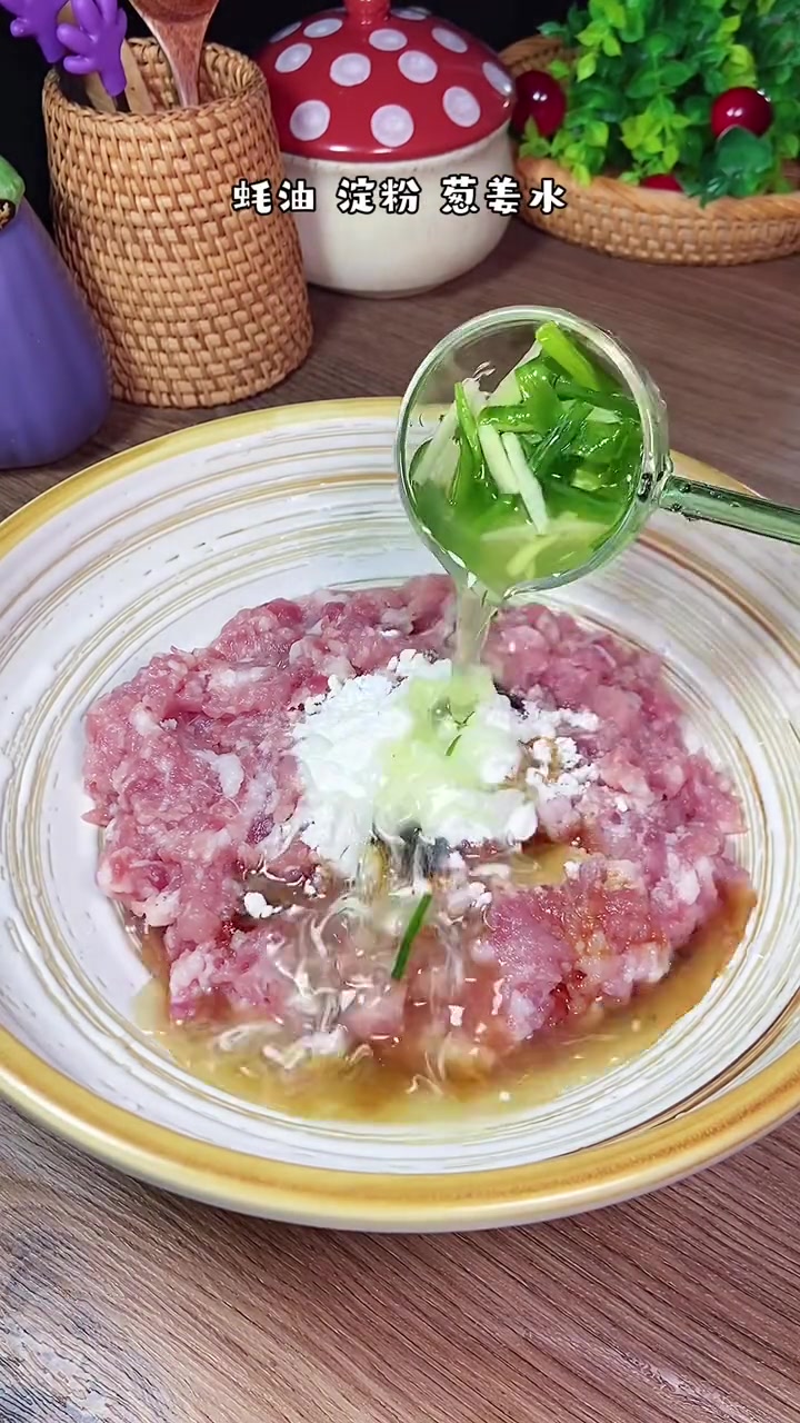 梅干菜蒸肉丸子，简单又好吃