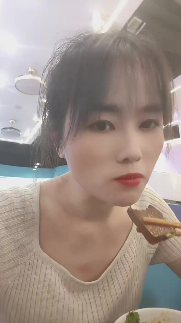 韩式炭火烤肉与自助旋转火锅，环境舒适，吃货的完美体验