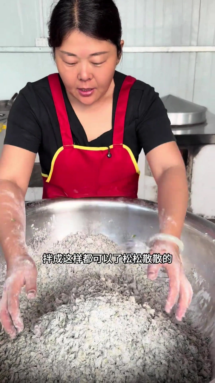蒸菜超受欢迎，三十多分钟全卖完